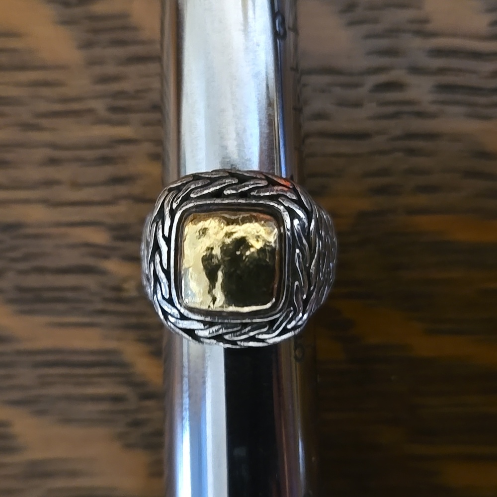 VINTAGE JOHN HARDY 22 KT YELLOW GOLD & 925 SILVER PALU HAMMERED COCKTAIL RING - Picture 7 of 16